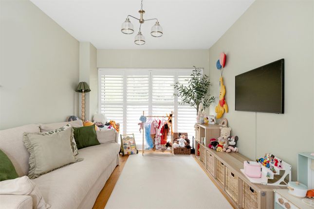 6, Holt Place, Purley photo 4