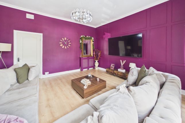 4b Glencraig Street, Airdrie photo 4