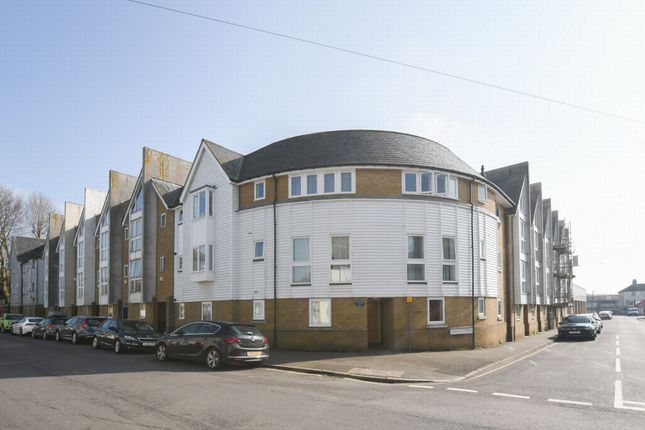 Thumbnail Flat for sale in Beaconsfield Road, Dover