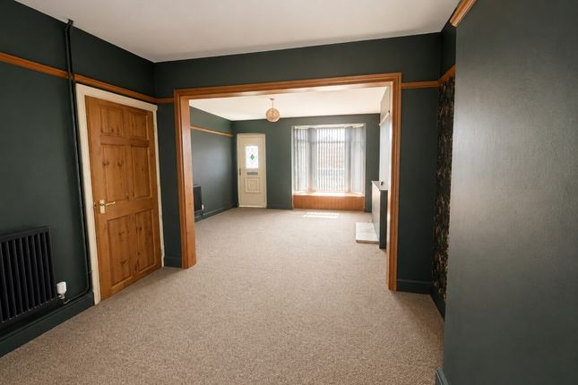 8 Harcourt Street, Raunds, Wellingborough photo 2