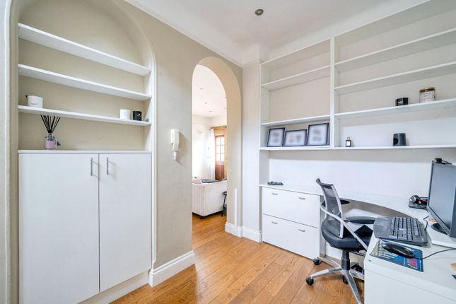 Flat 2, 14, Portsmouth Road, Kingston Upon Thames photo 3