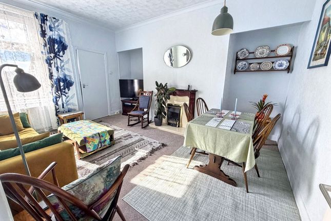 83, Derwent Street, Newcastle upon Tyne photo 3
