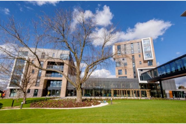 Flat for sale in 3 Hollyhedge Court Road, Manchester