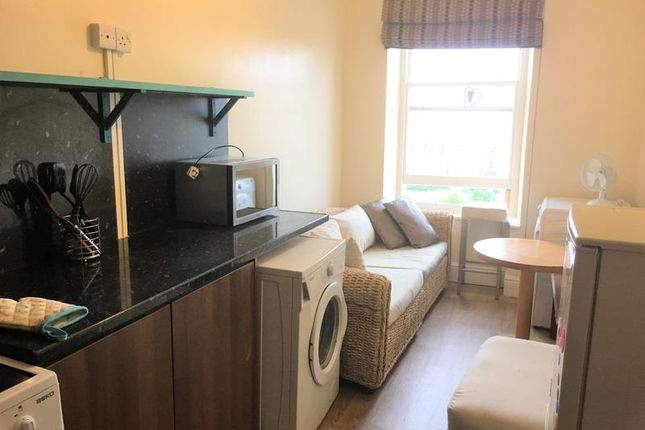 Flat 3, Trefdraeth, North Road, Aberystwyth photo 2
