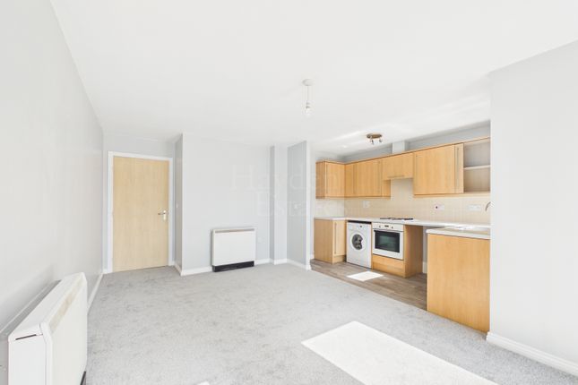 Flat 26 Forge Court, St. Michaels Close, STOURPORT-ON-SEVERN photo 4