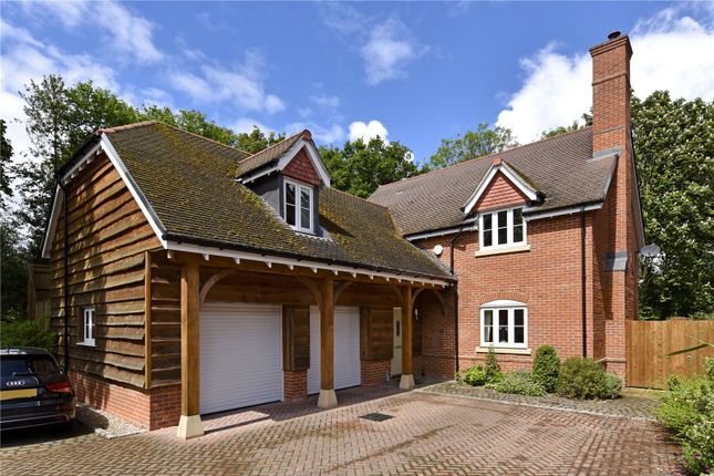 Thumbnail Detached house to rent in Gardeners Copse, Sonning Common, Reading