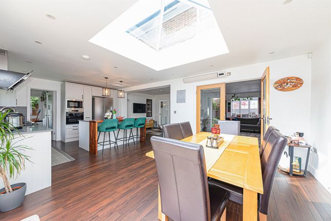 90 Bedfordshire Way, Wokingham photo 4