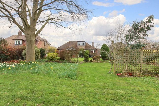 53, Mortimer Hill, Tring photo 3