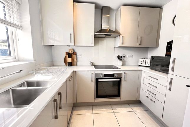 12, Floreat Place, Shropshire photo 3