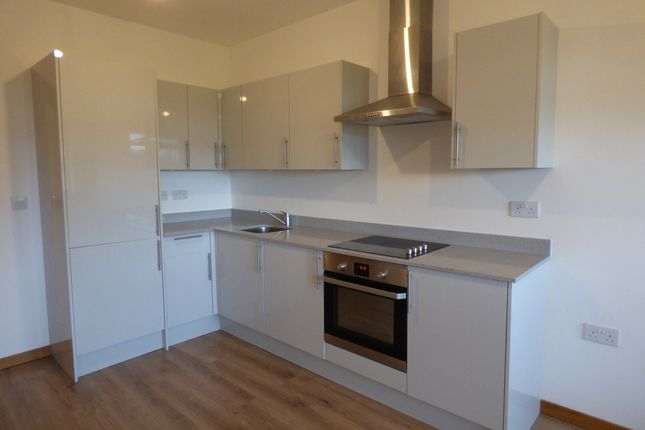 The Quadrant, Westlea, Swindon photo 5