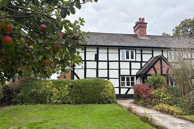 2-bed semi-detached on Wood Road, Shrewsbury, £1,050/mo