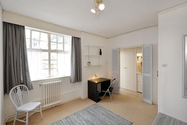 Thumbnail Studio to rent in Russell Court, Bloomsbury