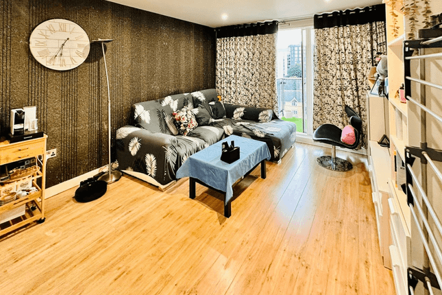 Thumbnail Flat to rent in Conington Road, London