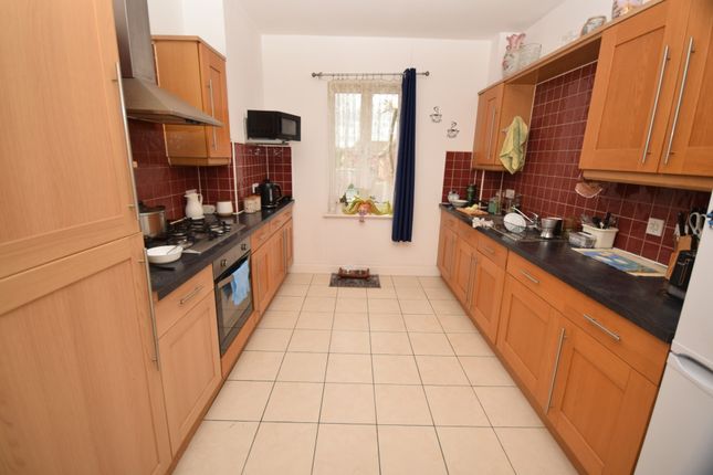14, Fillingham Way, Hatfield photo 5