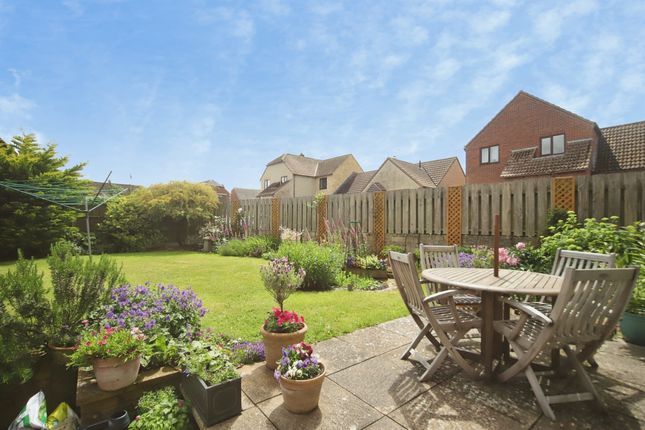 4, Deane Way, Chard photo 2