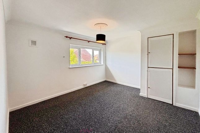 8, Millmoor Road, Doncaster photo 4