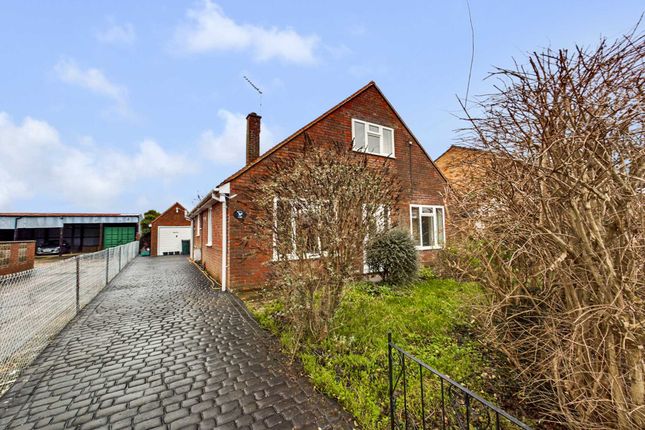 Thumbnail Detached house for sale in Bridge Street, Great Kimble, Aylesbury