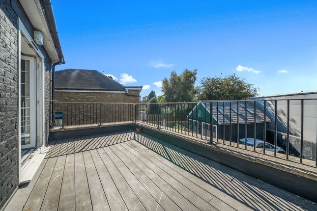 2A Woodville Road, Maidstone photo 4
