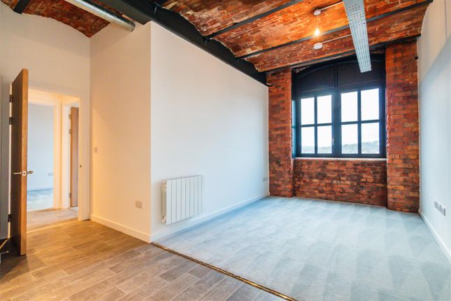Flat to rent in Meadow Mill, Water Street, Stockport