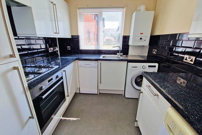 17, SEABANK COURT, PORTHCAWL photo 5