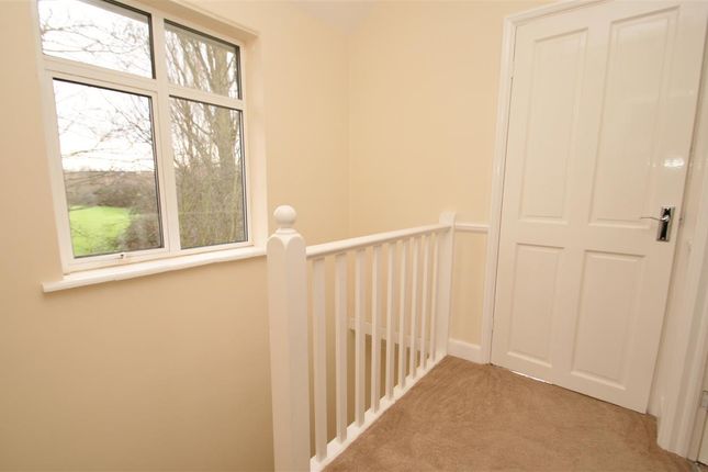 27, Shaftesbury Waye, Hayes photo 4