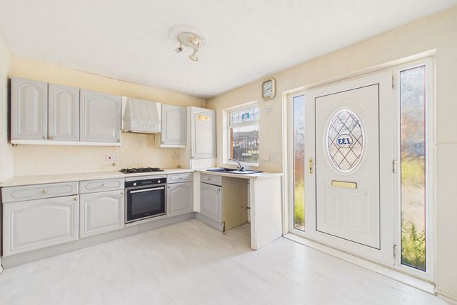 133 Coltsfoot Gardens, Gateshead photo 2
