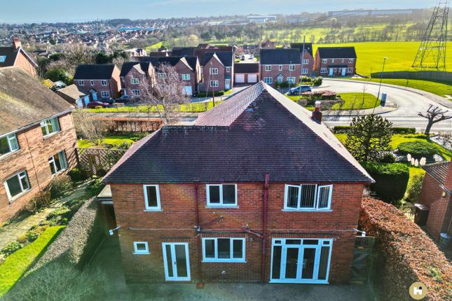 298, Batley Road, Wakefield photo 2