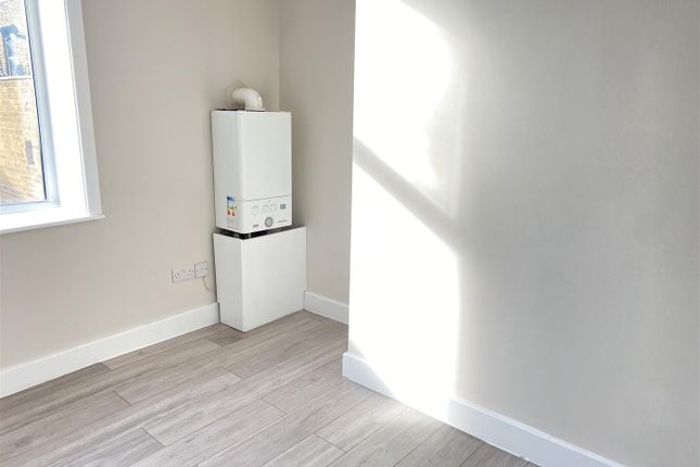 Flat to rent in Ethelbert Crescent, Cliftonville, Margate