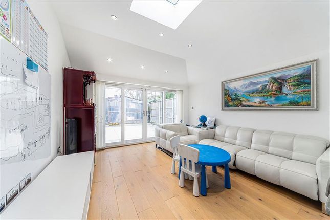 62, Wearside Road, London photo 2