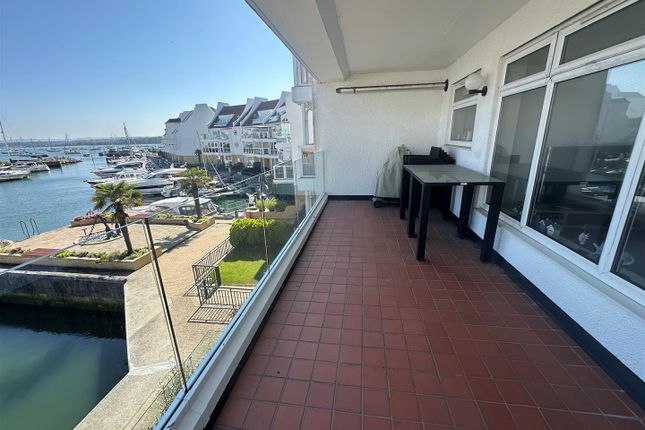 66, Moriconium Quay, Poole photo 4