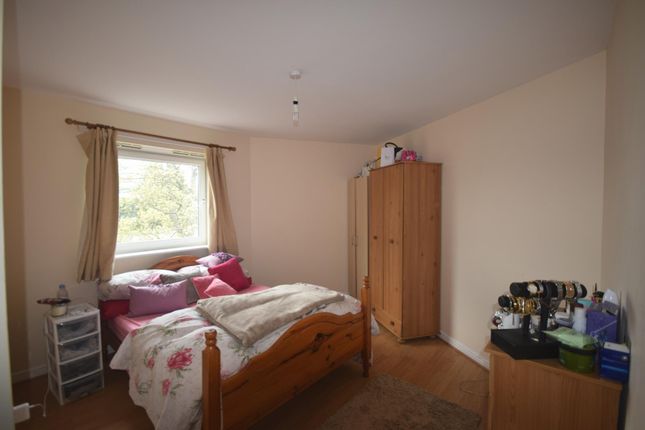Parkhouse Court, Hatfield photo 3