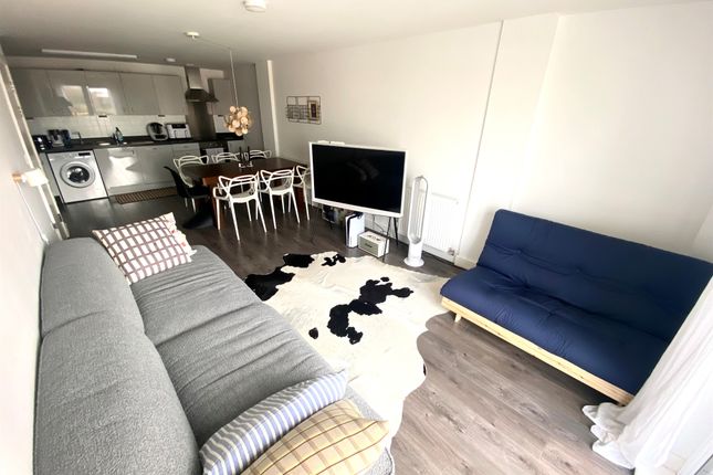 Flat for sale in Hawksbill Way, Peterborough