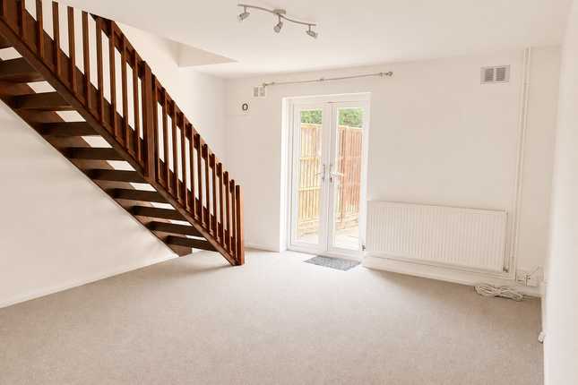 24, Walnut Walk, Somerset photo 3