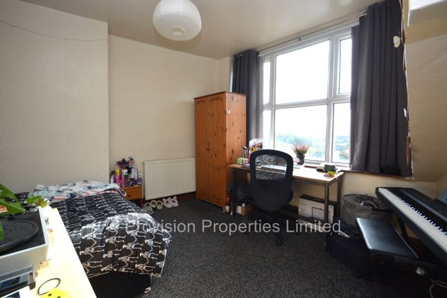 End terrace house to rent in Hill Top Street, Hyde Park, Leeds