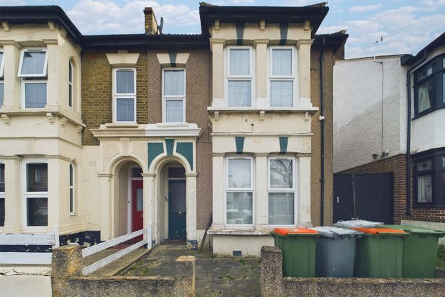 Thumbnail Flat to rent in Cranmer Road, Forest Gate, London
