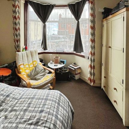 Room 1, 18, Wood Street, Swadlincote photo 3