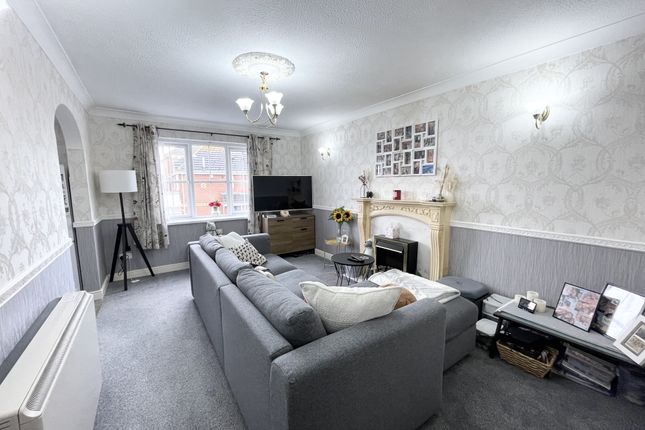 17, Marina Mews, Fleetwood photo 2