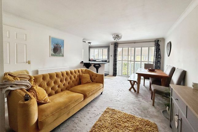 25, Hollybush Heights, Cardiff photo 2
