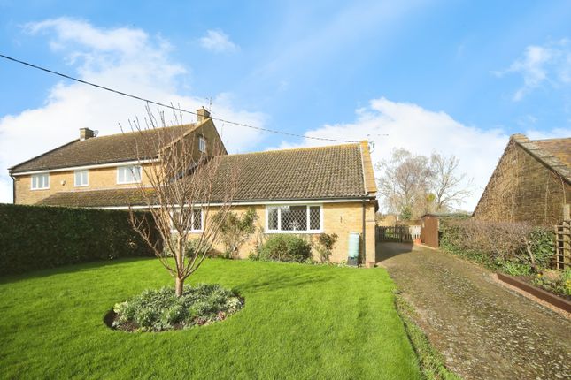 Thumbnail Bungalow for sale in Coat, Martock, Somerset