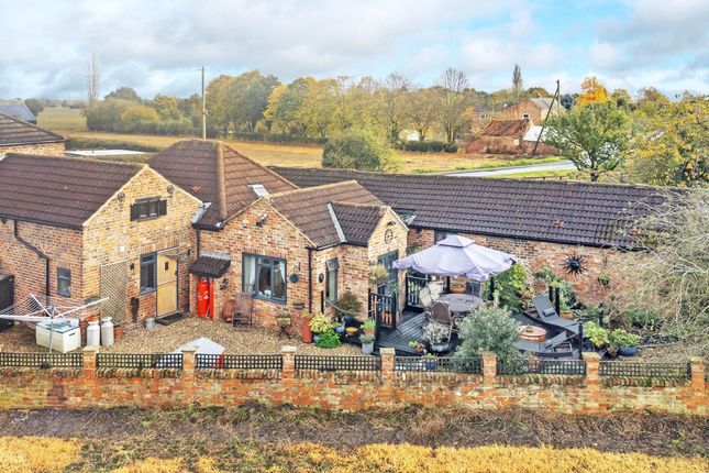 Thumbnail Barn conversion for sale in Wistowgate, Cawood, North Yorkshire