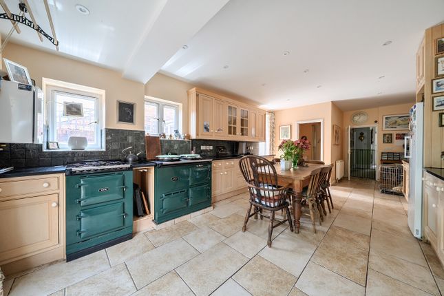 14, The Avenue, Somerset photo 4