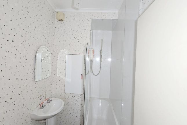 6, Sinclair Road, Torry, Aberdeen photo 3