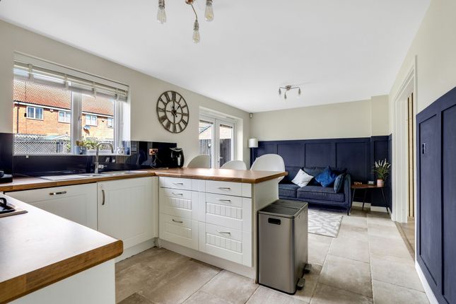 14 Defiant Close, Nottingham photo 2