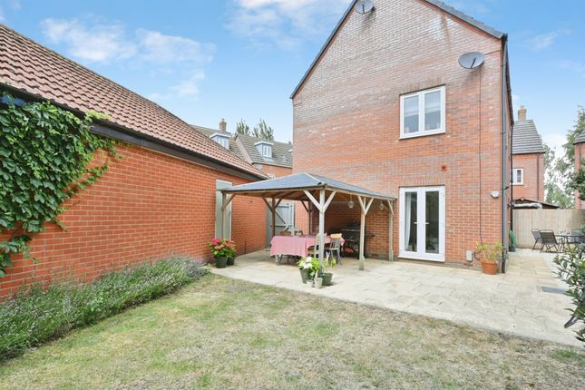 25, Towgood Close, Peterborough photo 4