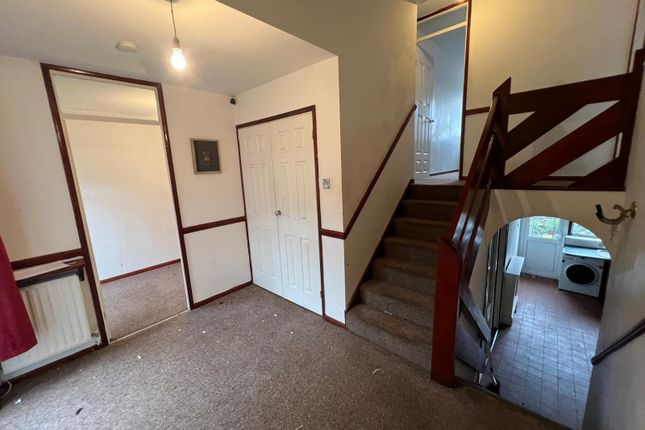 57, Little Oxcroft, Basildon photo 5