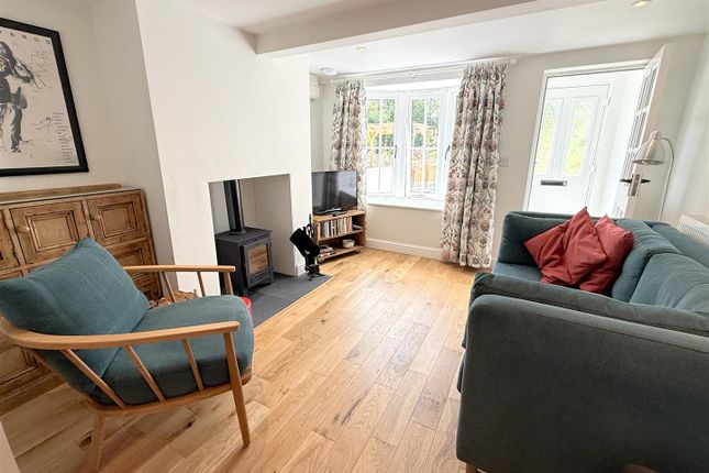 Dolly Peg Cottage, 55 Grantham Road, Bottesford photo 3