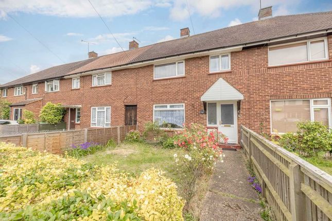 Thumbnail Terraced house for sale in Blumfield Crescent, Burnham