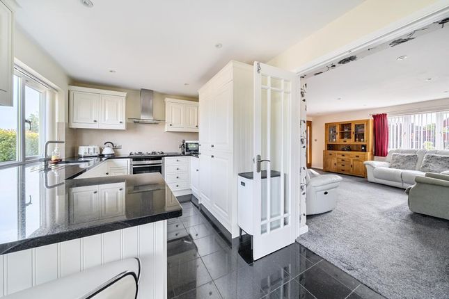 2 CLEARSPRINGS, Lightwater, Lightwater photo 3