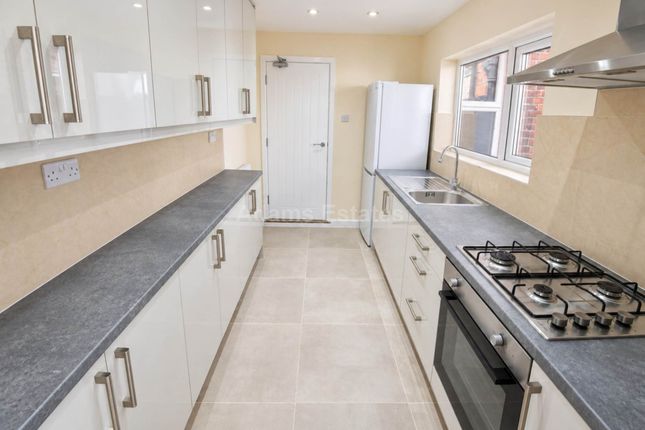 Room 3, Wykeham Road, Reading photo 3