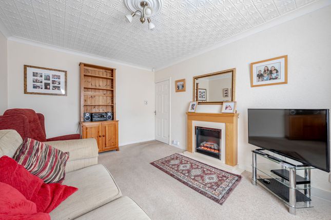8 Redhill Road, Harrogate photo 3
